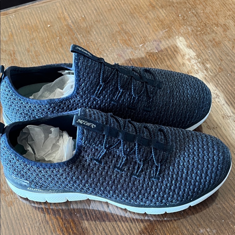 Skechers Women’s New Navy Knit Sneakers - Picture 3 of 7